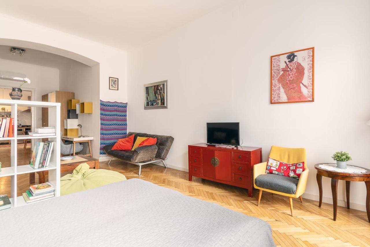 Bright & Spacious Loft With Basilica View Будапеща Екстериор снимка