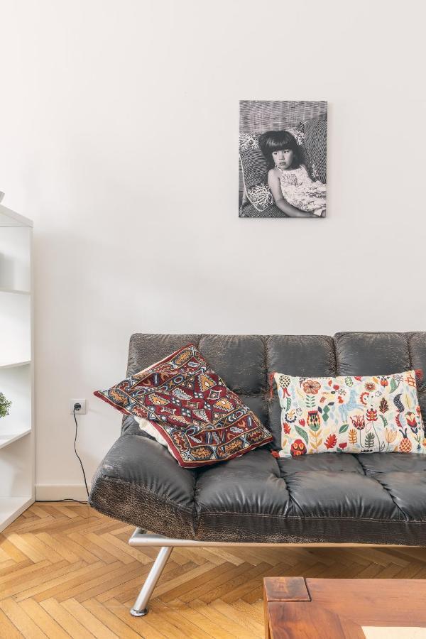 Bright & Spacious Loft With Basilica View Будапеща Екстериор снимка